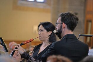 Bachwoche Ansbach / Ensemble Il Gusto Barocco, Ltg.Jörg Halubek

Kunst der Fuge, St. Johannis - Gesamtwerk Johann Sebastian Bach - einzelne Teile von unterschiedlichen Orten, unterschiedliche Besetzung und Instrumente, in der Kirche aus gespielt