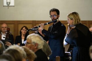 Bachwoche Ansbach / Ensemble Il Gusto Barocco, Ltg.Jörg Halubek

Kunst der Fuge, St. Johannis - Gesamtwerk Johann Sebastian Bach - einzelne Teile von unterschiedlichen Orten, unterschiedliche Besetzung und Instrumente, in der Kirche aus gespielt